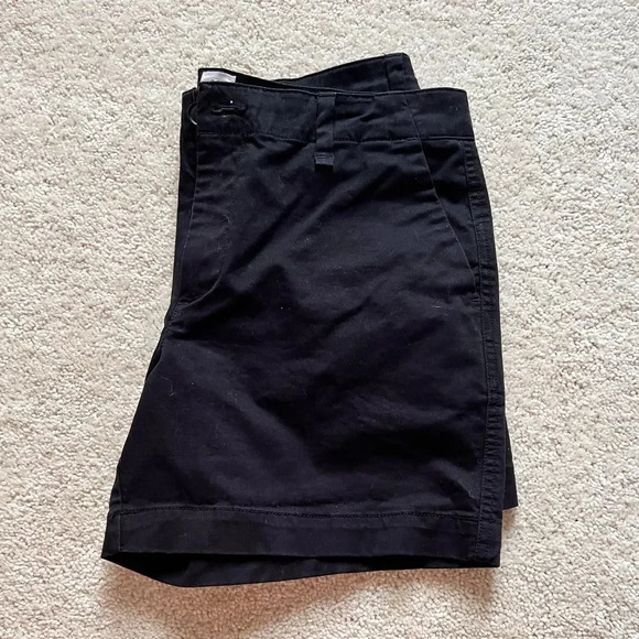 Gap Shorts Size 6 - Picture 1 of 4